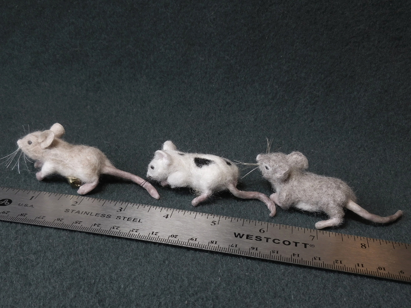 Walkabout Mini-Mousies